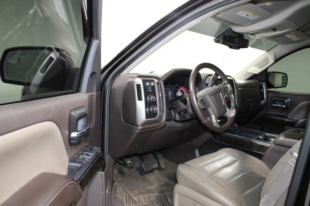 Used 2016 GMC Sierra 1500 Denali w/ Enhanced Driver Alert Package AWD/4WD image 14
