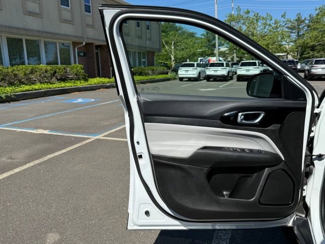 Used 2024 Jeep Compass Limited AWD/4WD image 25