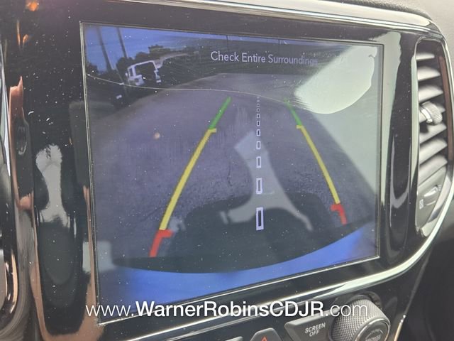 Used 2020 Jeep Grand Cherokee Altitude image 21