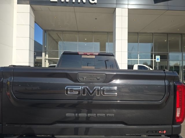Used 2020 GMC Sierra 2500 AT4 w/ AT4 Premium Package AWD/4WD image 6