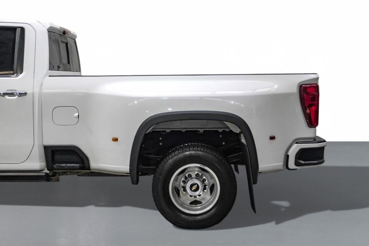 Used 2022 Chevrolet Silverado 3500 High Country image 11