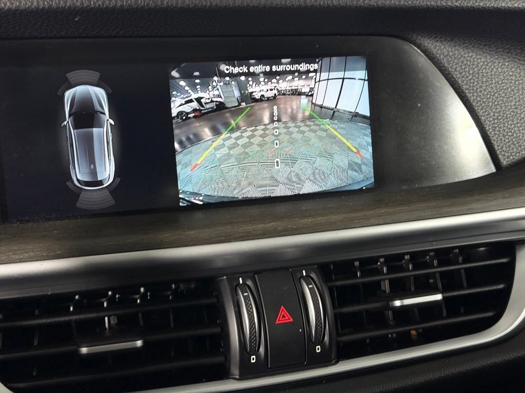 Used 2023 Alfa Romeo Stelvio Ti AWD/4WD image 17