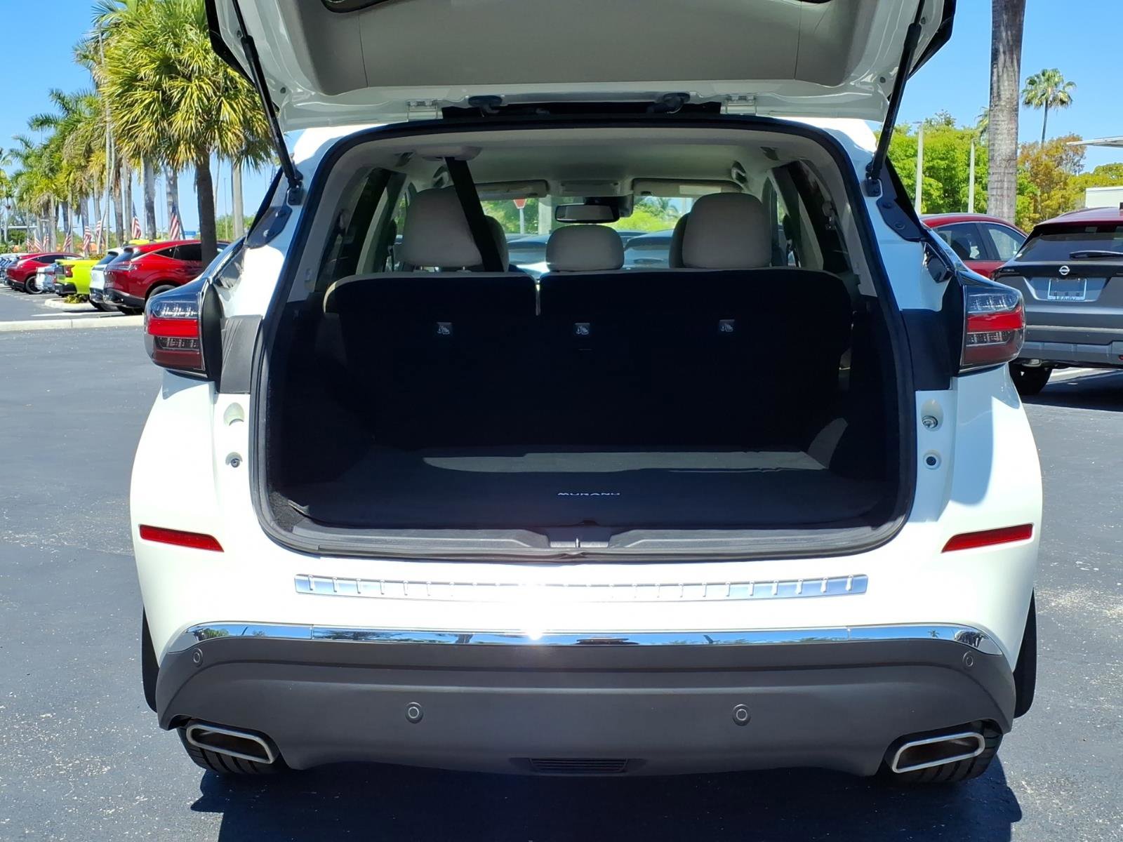 Used 2020 Nissan Murano SV image 17