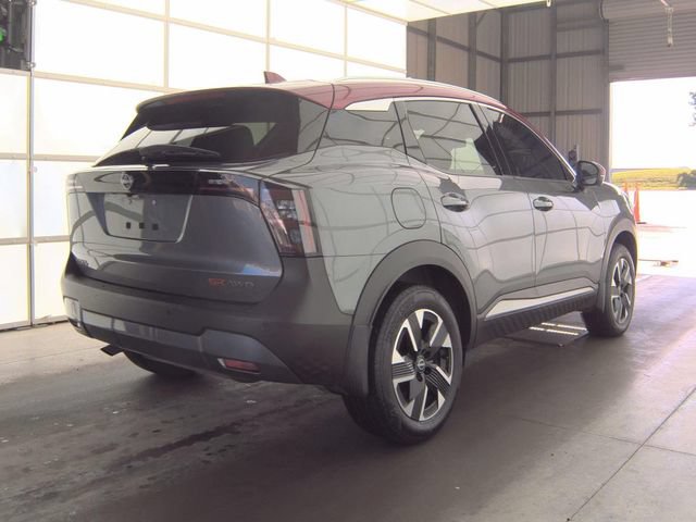 Used 2025 Nissan Kicks SR AWD/4WD image 9