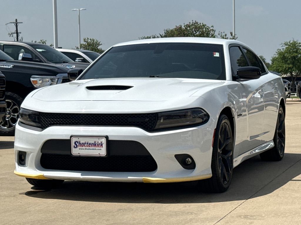 Used 2022 Dodge Charger R/T w/ Blacktop Package RWD image 3