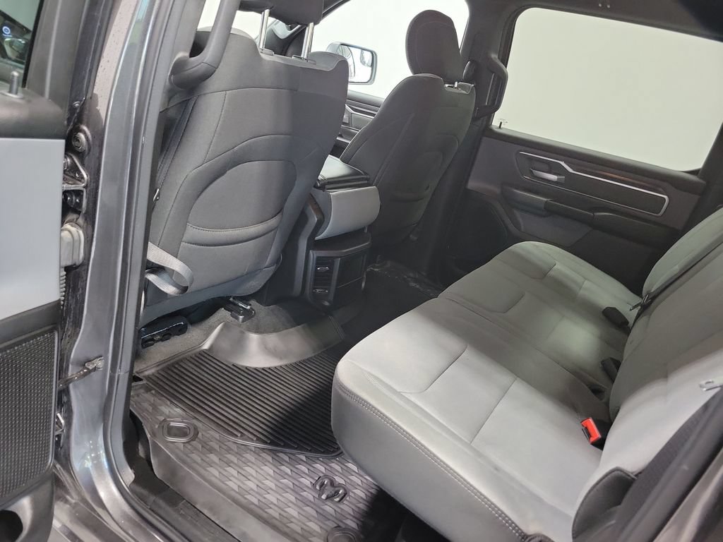 Used 2022 RAM 1500 Big Horn AWD/4WD image 29