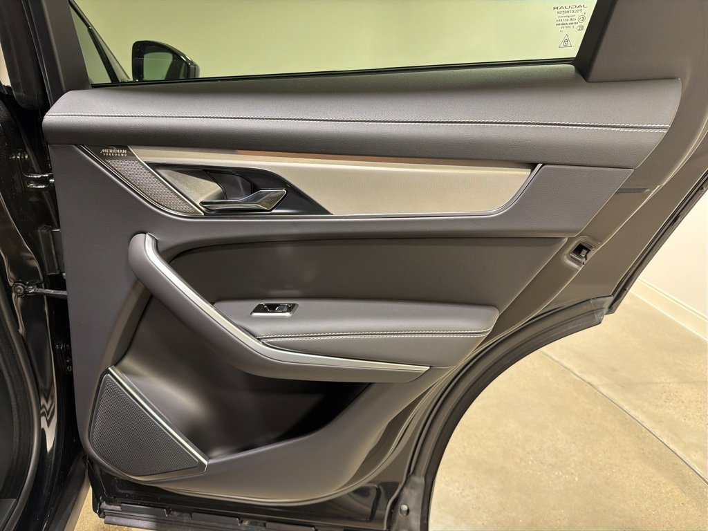 New 2026 Jaguar F-PACE R-Dynamic S image 26