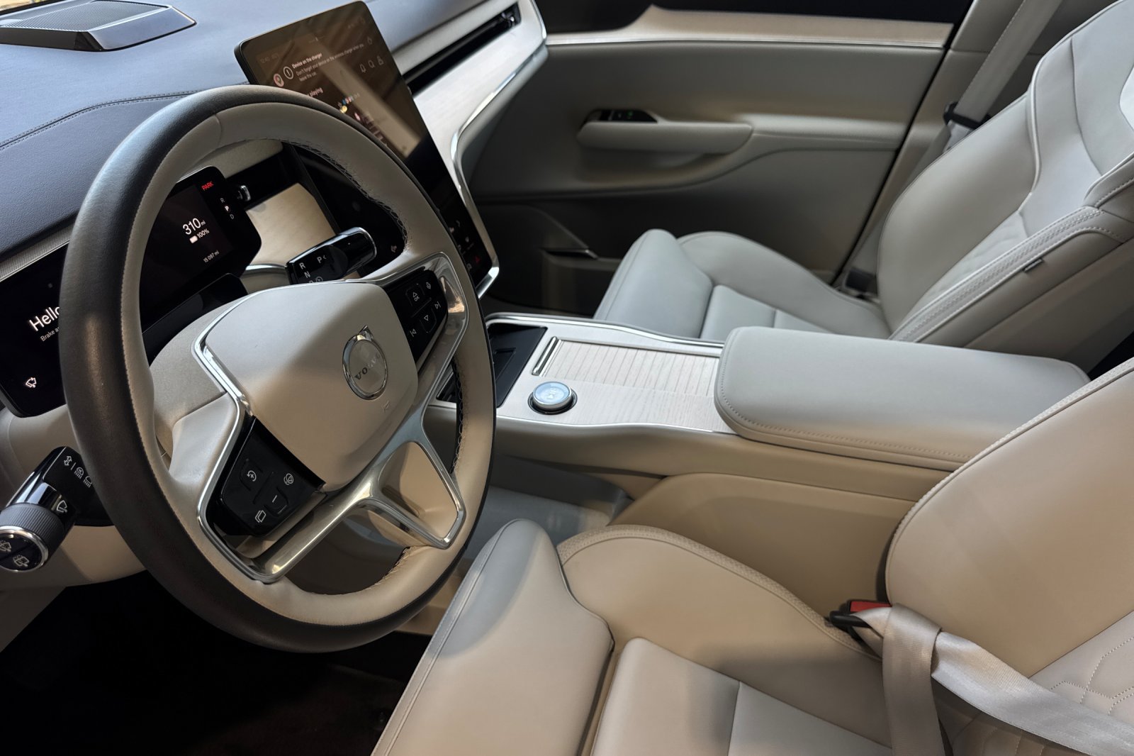 Certified 2025 Volvo EX90 Ultra AWD/4WD image 10