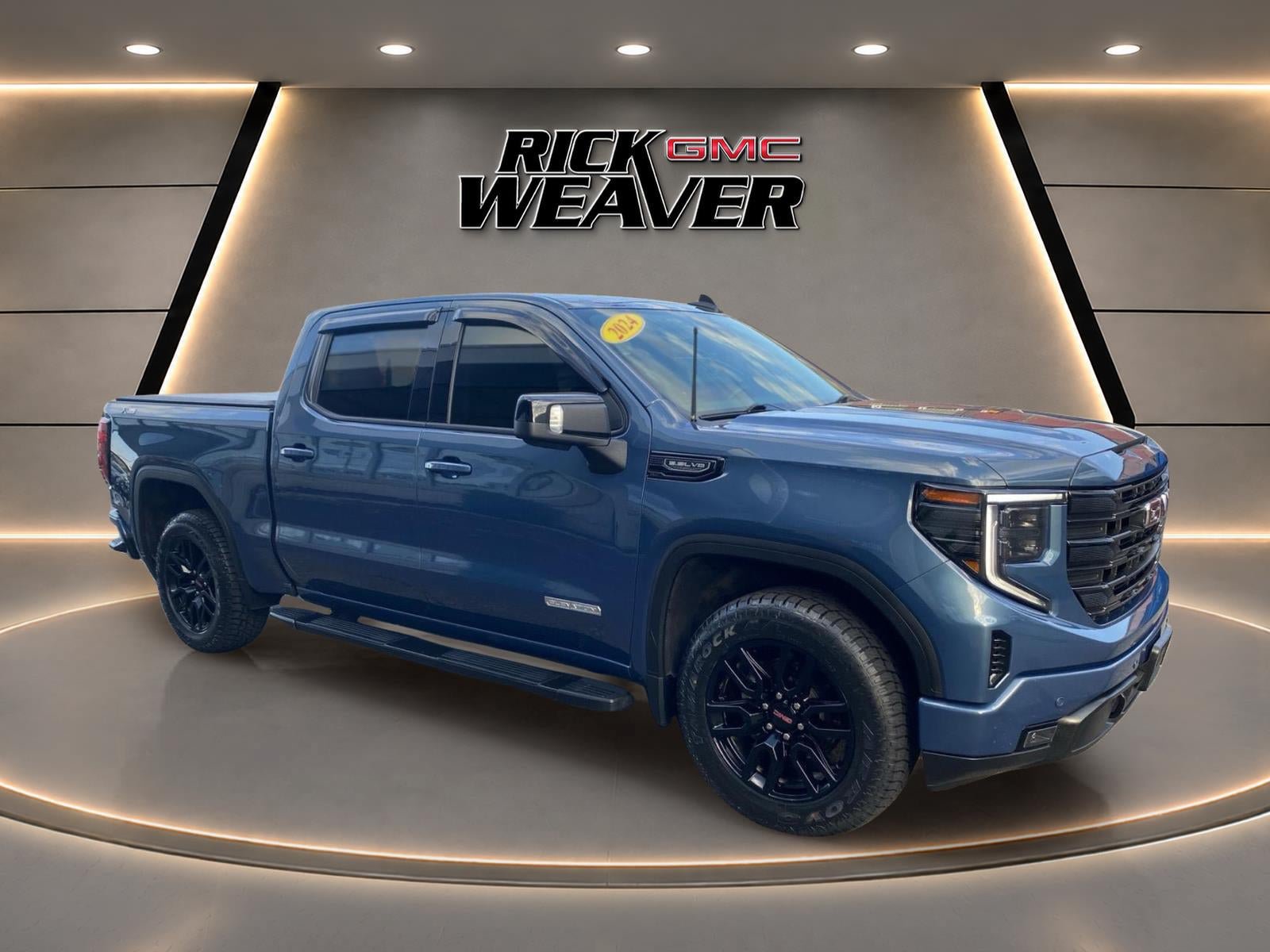 Used 2024 GMC Sierra 1500 Elevation w/ Elevation Premium Package AWD/4WD image 15