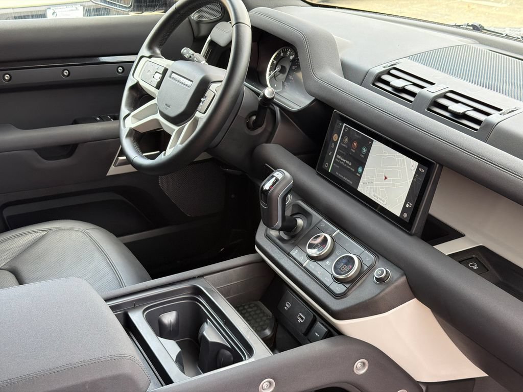 Used 2023 Land Rover Defender 110 S AWD/4WD image 9