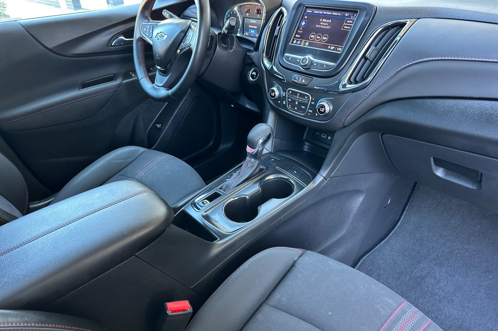 Used 2023 Chevrolet Equinox RS AWD/4WD image 17