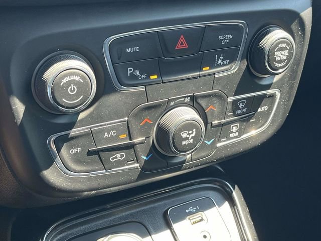 Used 2021 Jeep Compass Limited w/ Sun and Sound Group AWD/4WD image 31