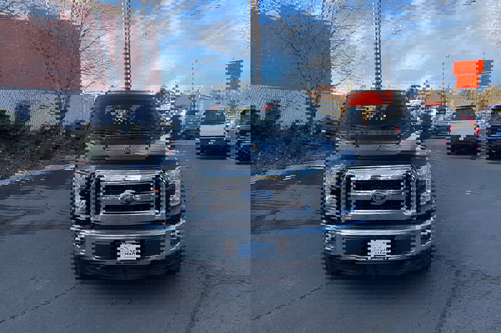 Used 2017 Ford F150 XLT w/ Trailer Tow Package image 10