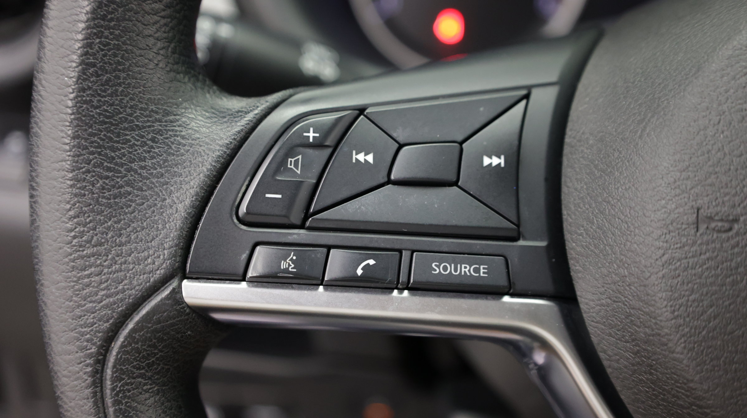 Used 2019 Nissan Kicks S FWD image 21