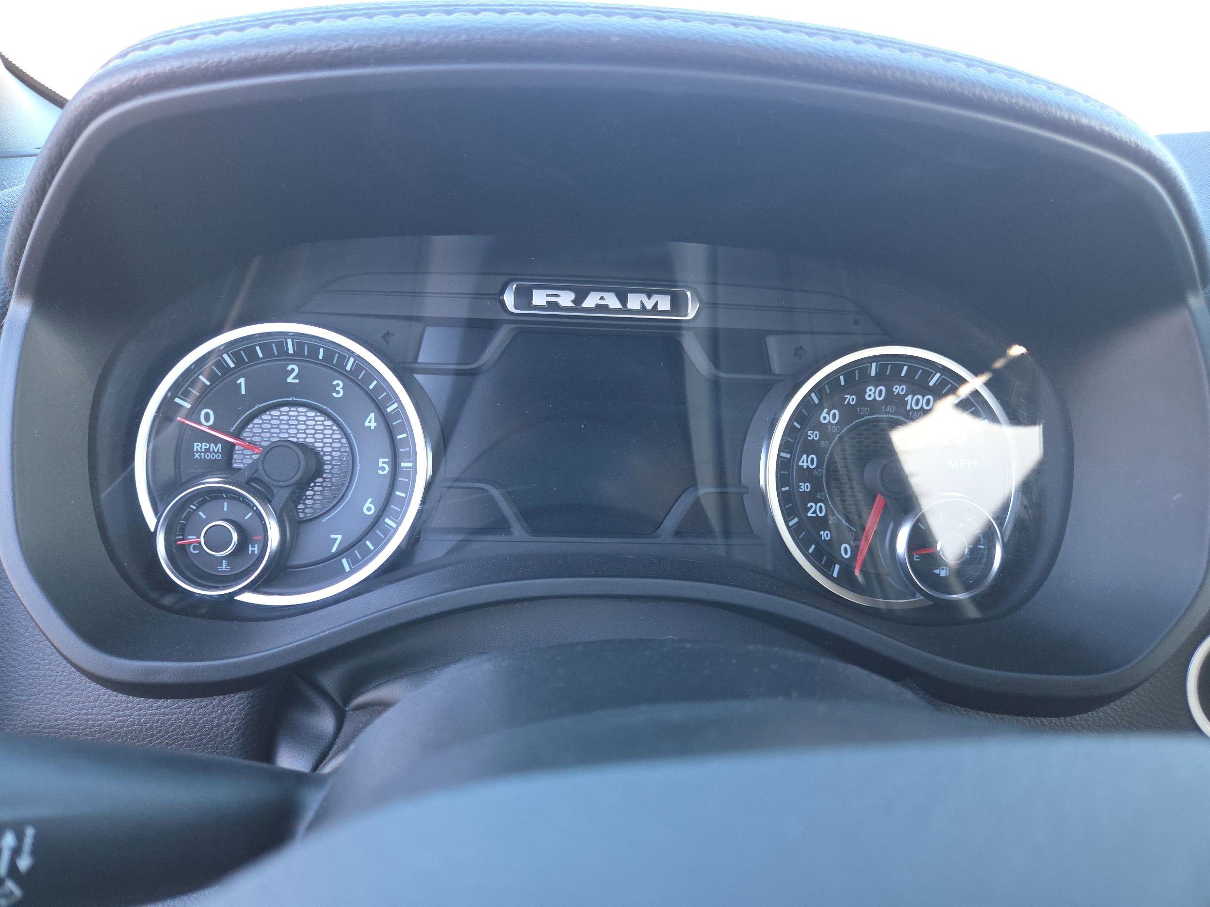 Used 2024 RAM 1500 Laramie image 15