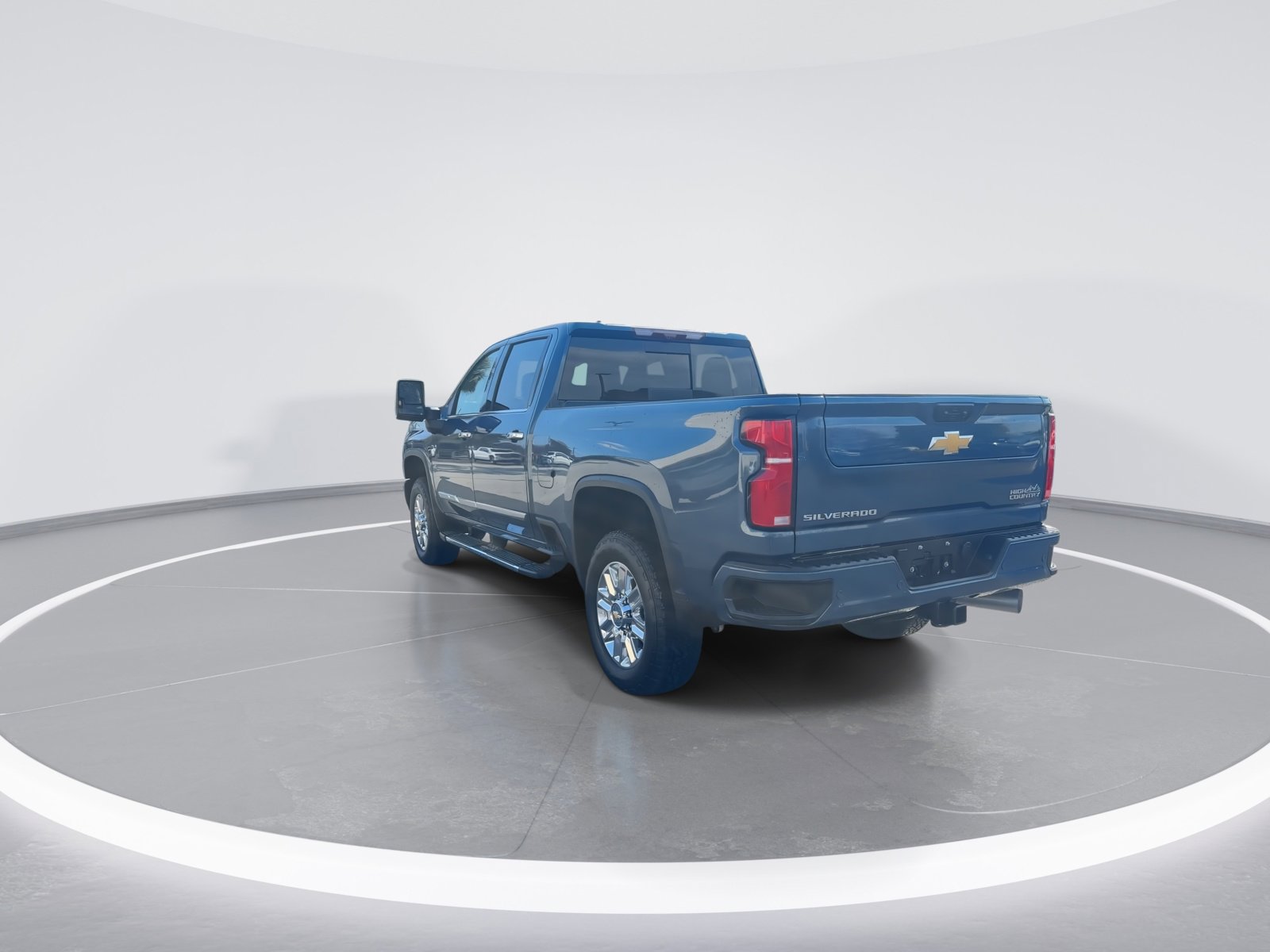 Used 2025 Chevrolet Silverado 2500 High Country w/ High Country Premium Package image 7