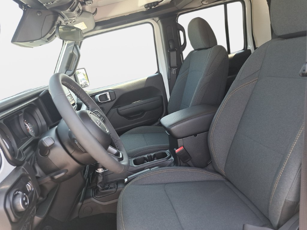 New 2026 Jeep Gladiator Sport AWD/4WD image 14