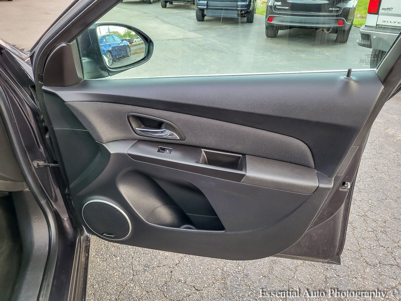 Used 2014 Chevrolet Cruze LT w/ All-Star Edition FWD image 27