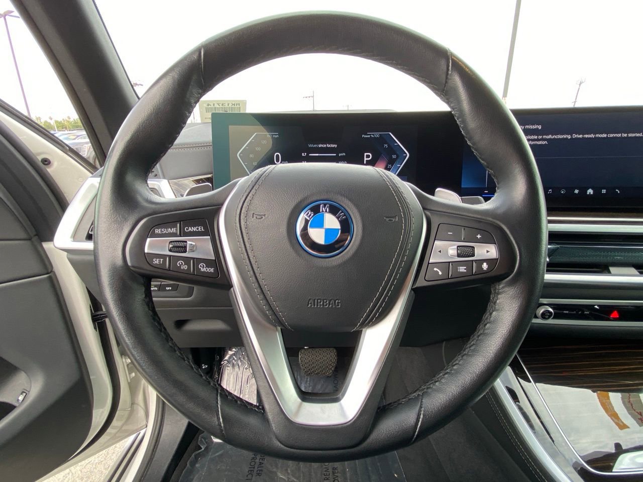 Used 2025 BMW X5 xDrive50e AWD/4WD image 16