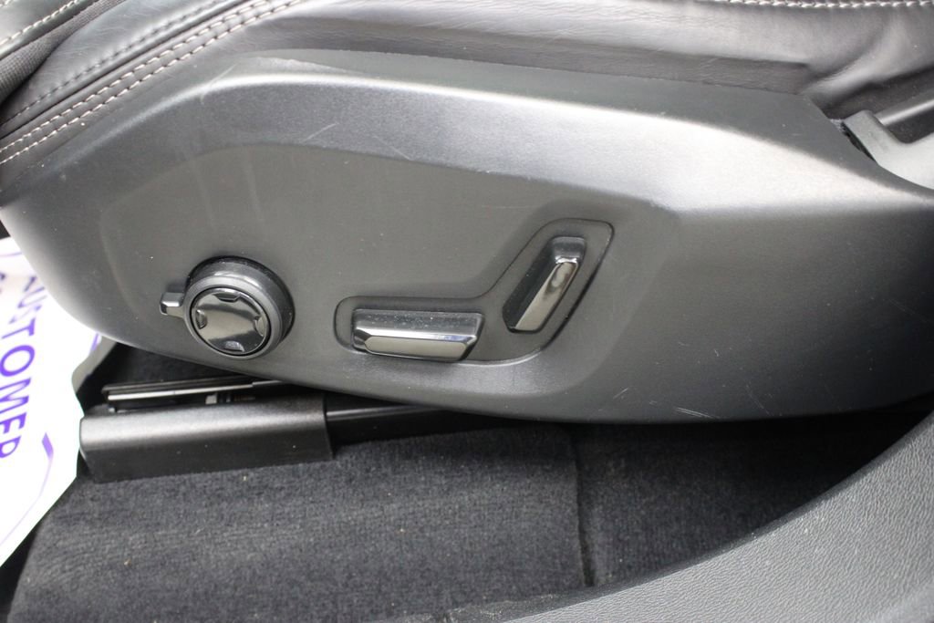 Used 2023 Volvo XC60 B5 Ultimate image 20