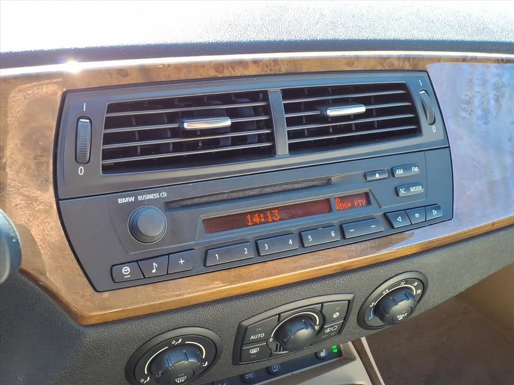 Used 2005 BMW Z4 2.5i image 20