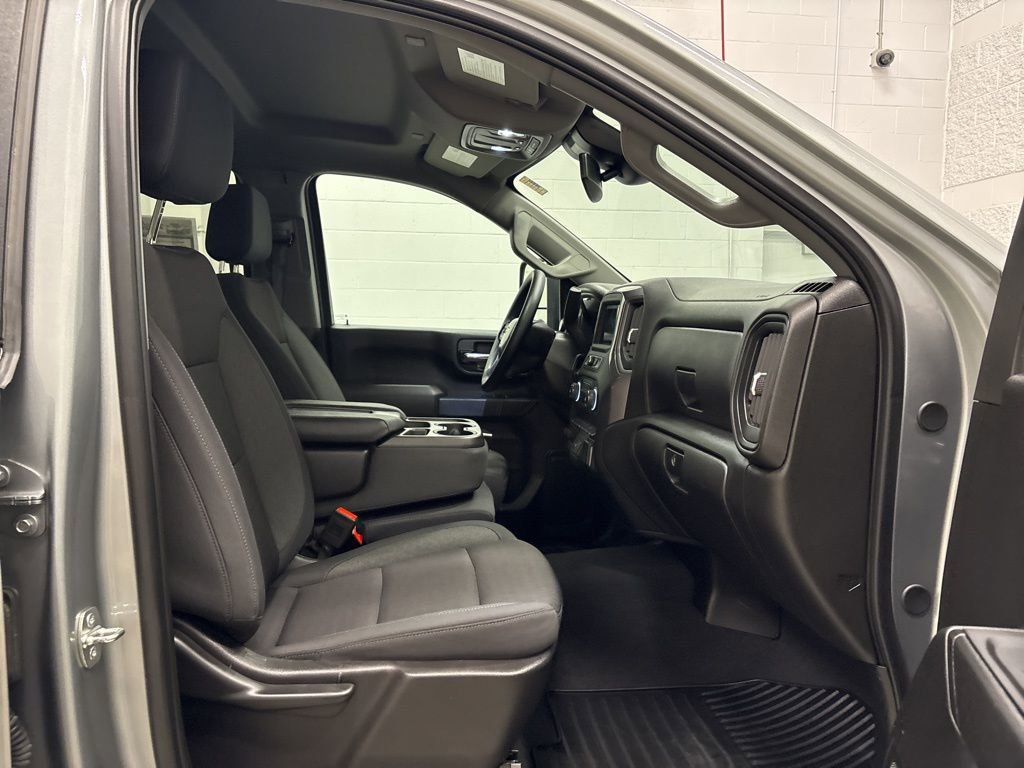 Used 2024 Chevrolet Silverado 2500 Custom w/ Custom Value Package image 36