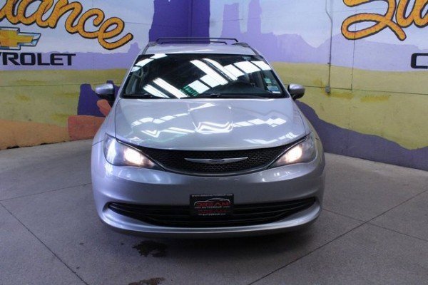 Used 2020 Chrysler Voyager Lxi image 6