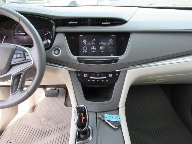 Used 2017 Cadillac XT5 Luxury w/ LPO, Wheel Lock Package image 20