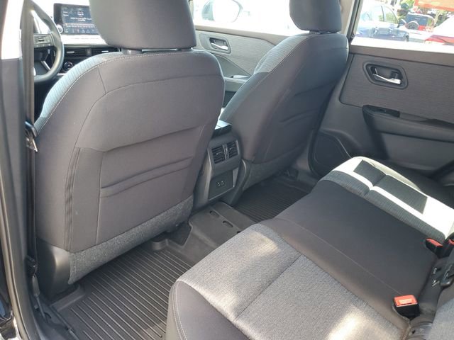 Certified 2022 Nissan Rogue SV image 29