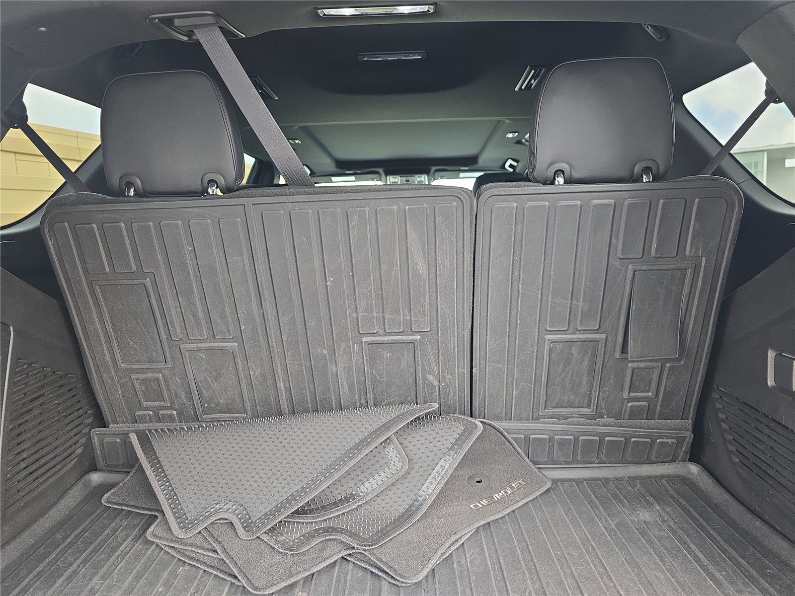 Used 2023 Chevrolet Tahoe High Country AWD/4WD image 9