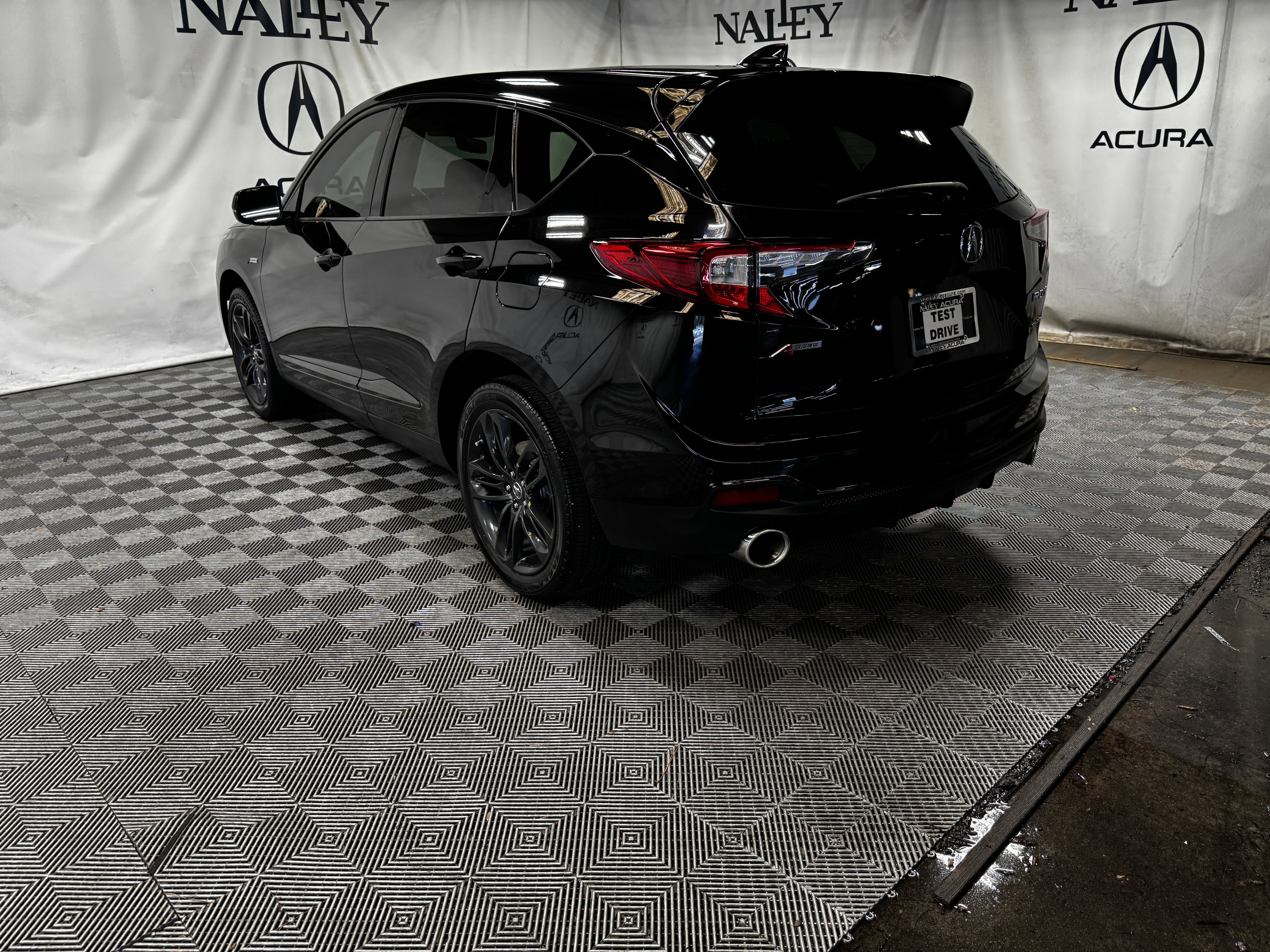 Used 2021 Acura RDX A-Spec AWD/4WD image 3