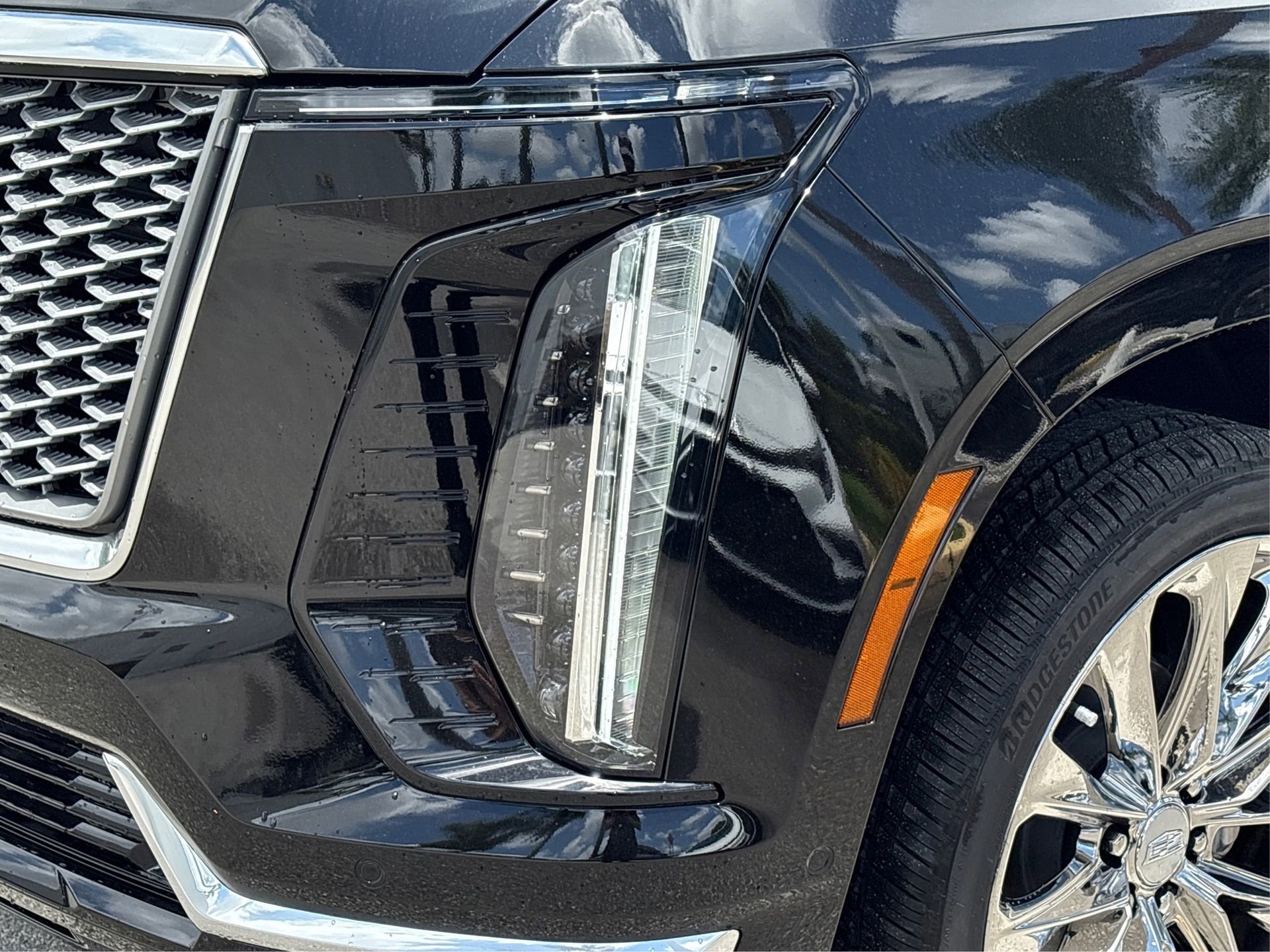 New 2026 Cadillac Escalade Luxury w/ LPO, Radiant Package AWD/4WD image 14