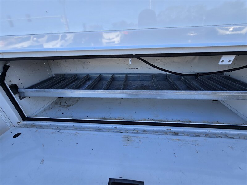 Used 2019 Chevrolet Express 3500 w/ Power Convenience Package RWD image 35