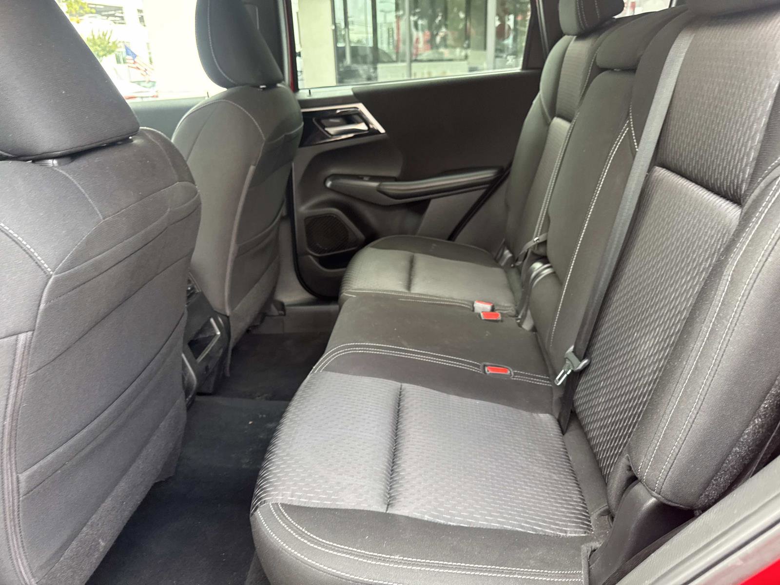 Used 2022 Mitsubishi Outlander ES image 12