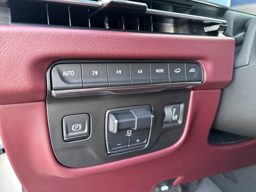 Certified 2025 Cadillac Escalade Sport w/ Touring Package image 27