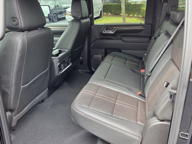 Used 2024 Chevrolet Silverado 2500 High Country w/ High Country Premium Package image 11