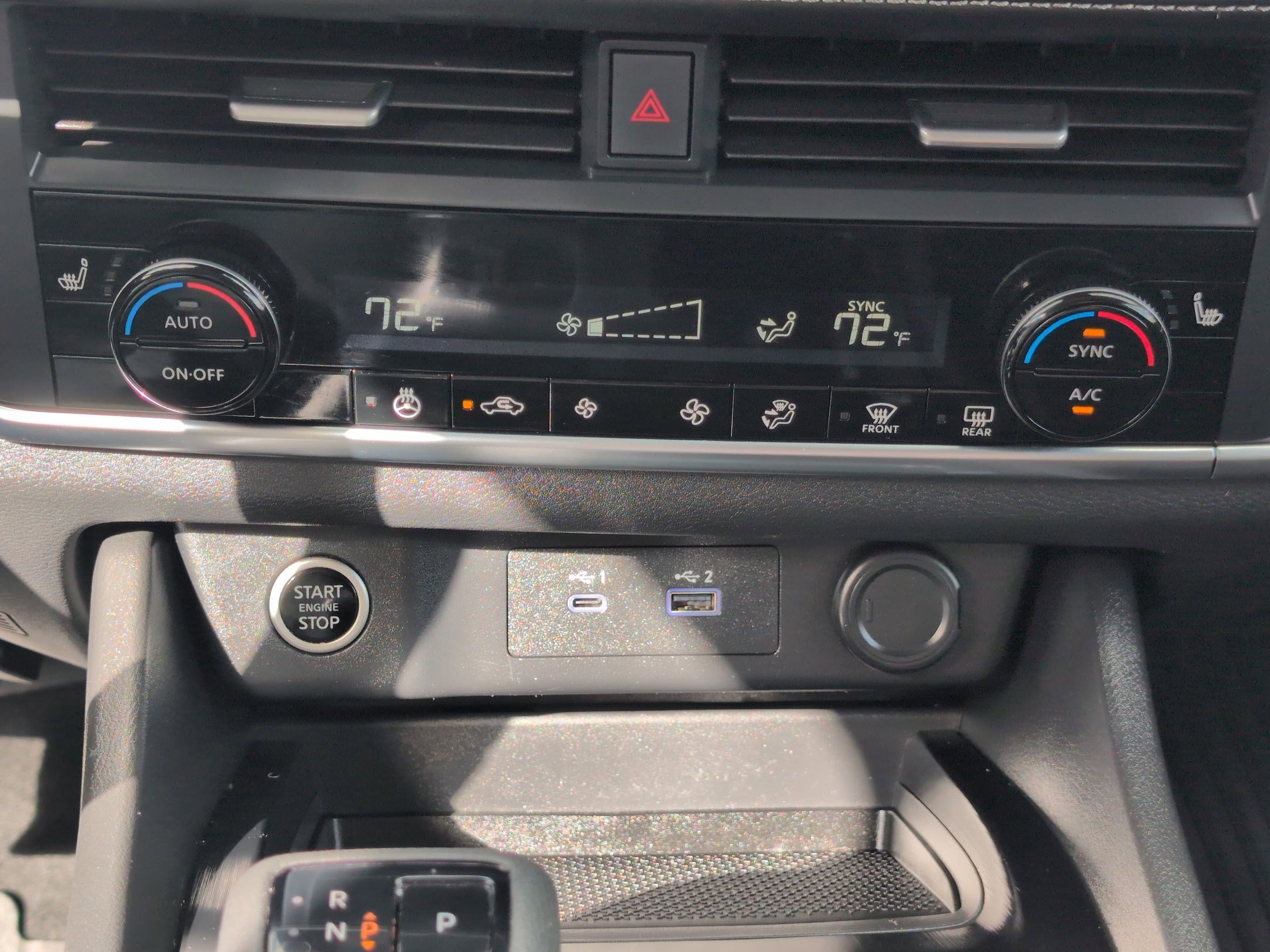 Used 2023 Nissan Rogue SV w/ SV Premium B Package image 27