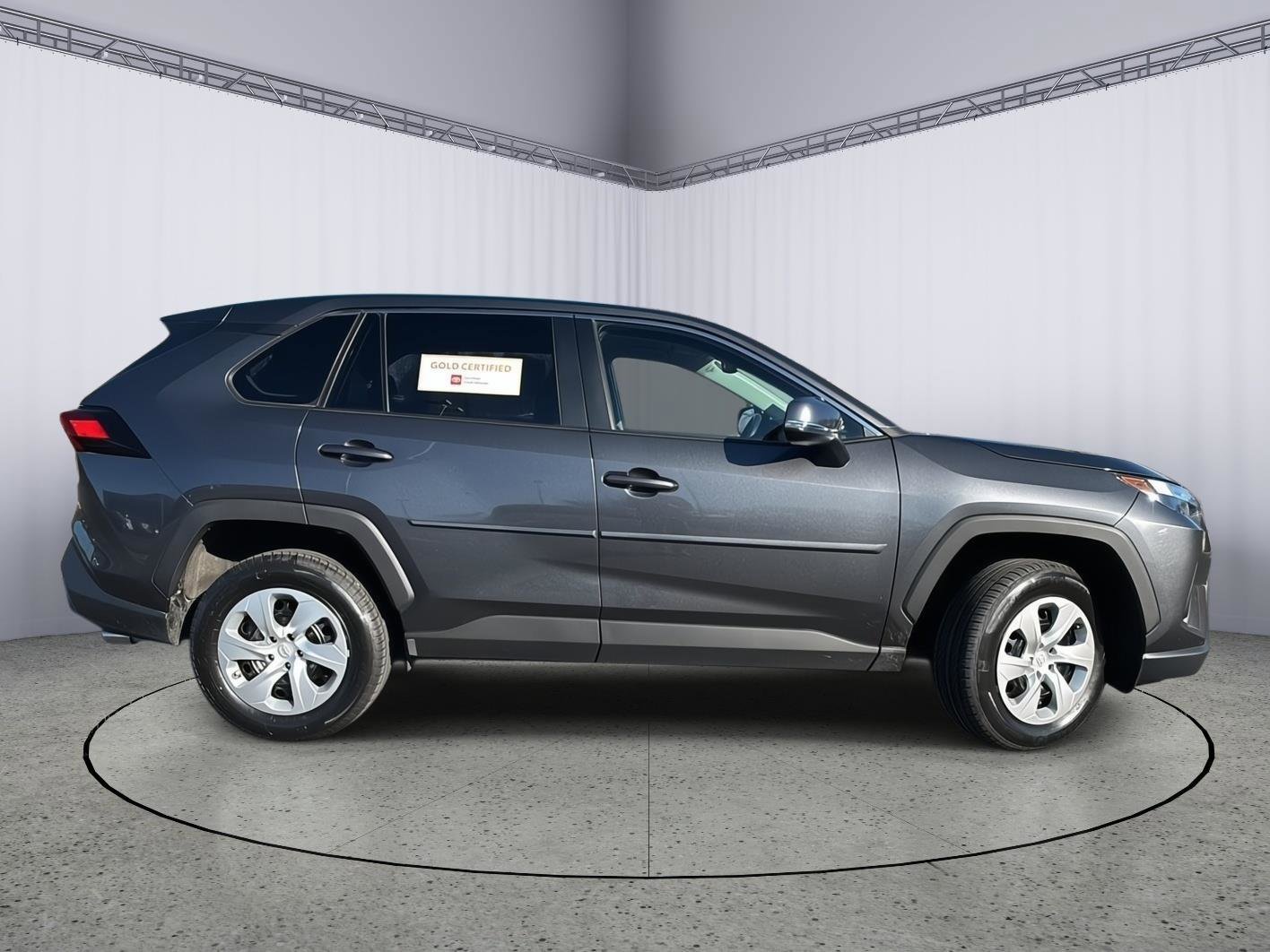 Used 2023 Toyota RAV4 LE image 20