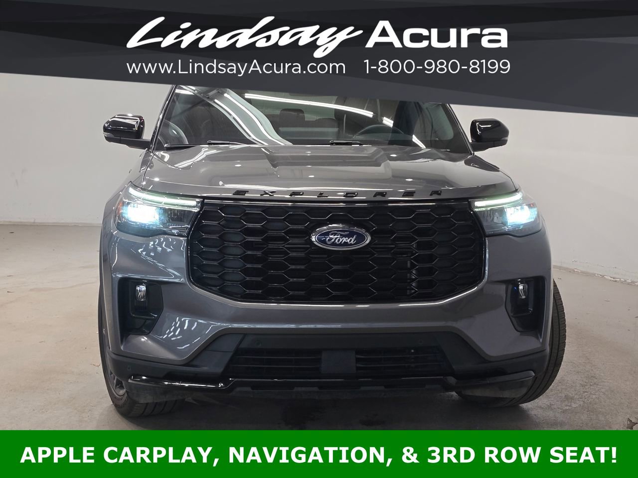 Used 2025 Ford Explorer ST-Line w/ ST-Line Street Pack image 2