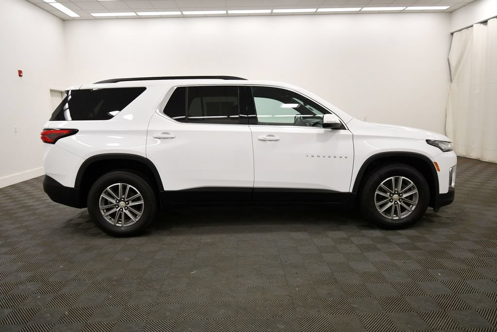 Used 2023 Chevrolet Traverse LT AWD/4WD image 9