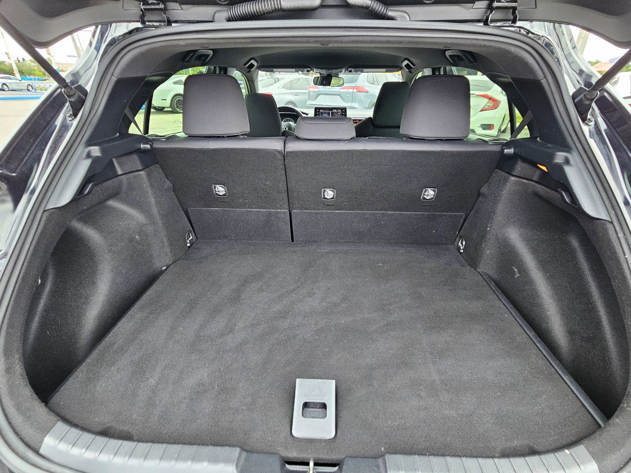 Used 2019 Toyota Corolla SE FWD image 13
