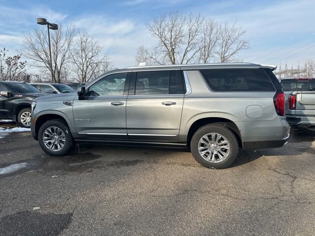 New 2026 GMC Yukon XL Denali w/ Sun & Power Step Package image 10