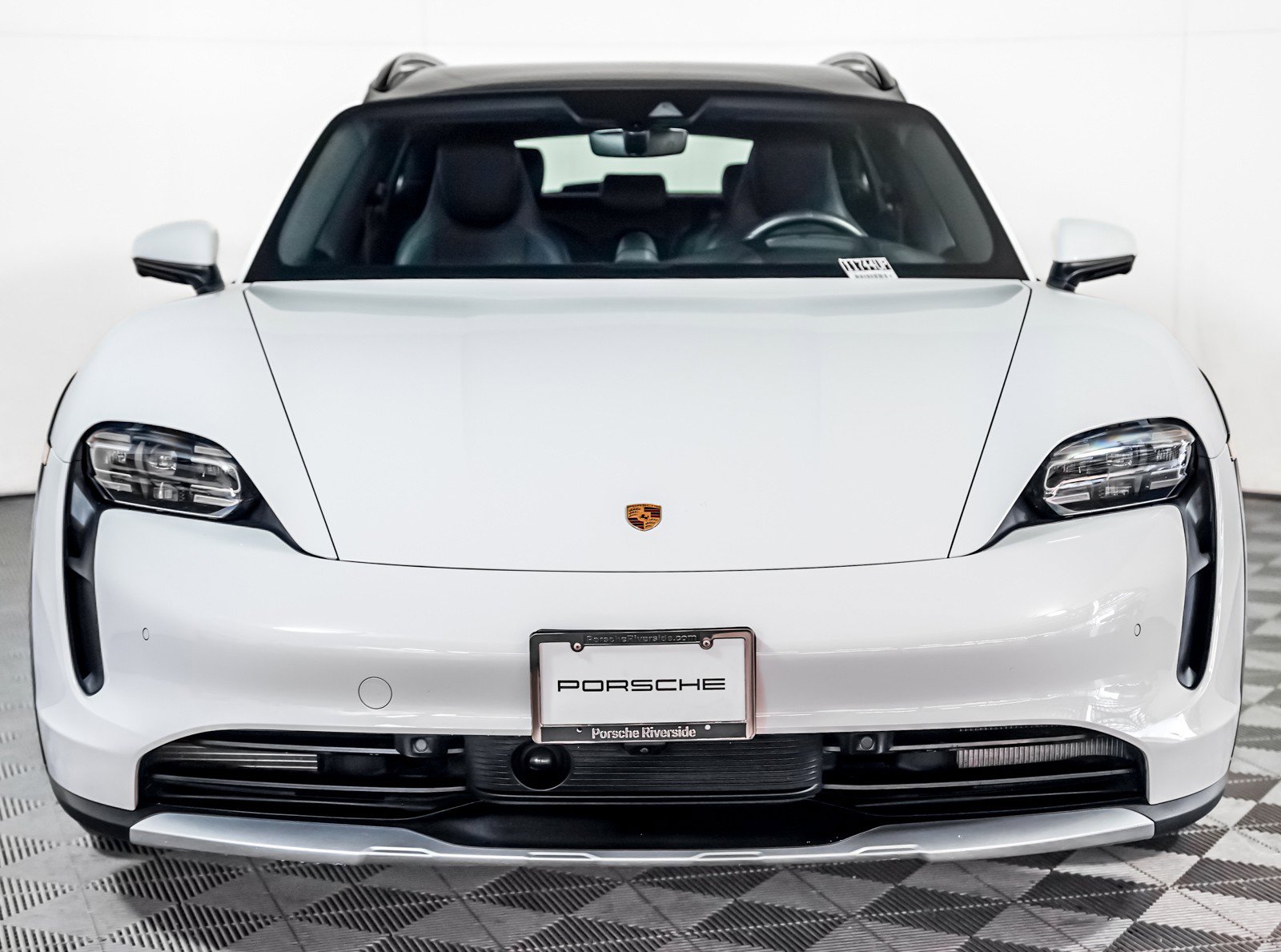 Certified 2024 Porsche Taycan 4 Cross Turismo w/ Premium Package AWD/4WD image 7