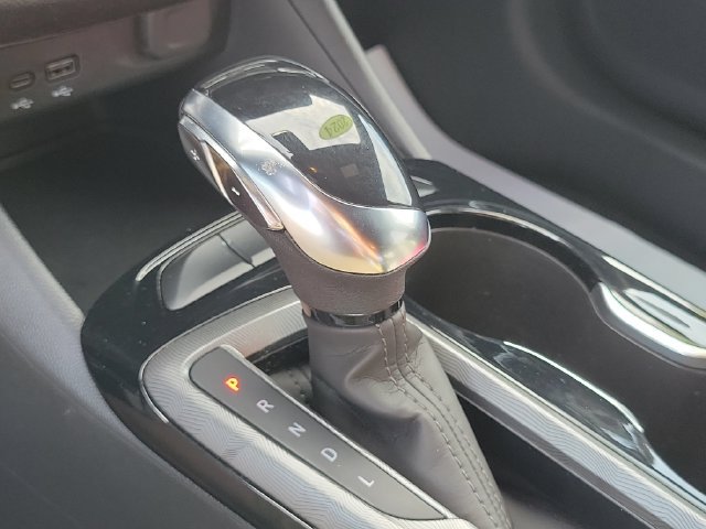 Certified 2024 Buick Envista Sport Touring FWD image 24