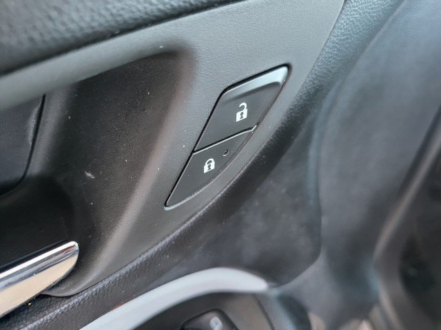 Used 2024 Chevrolet Equinox LT FWD image 26