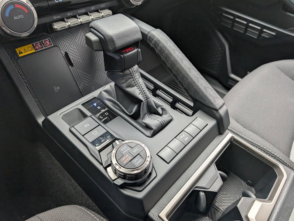 Used 2025 Toyota 4Runner TRD Off-Road image 18