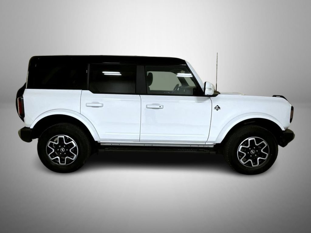 Used 2024 Ford Bronco Outer Banks AWD/4WD image 4