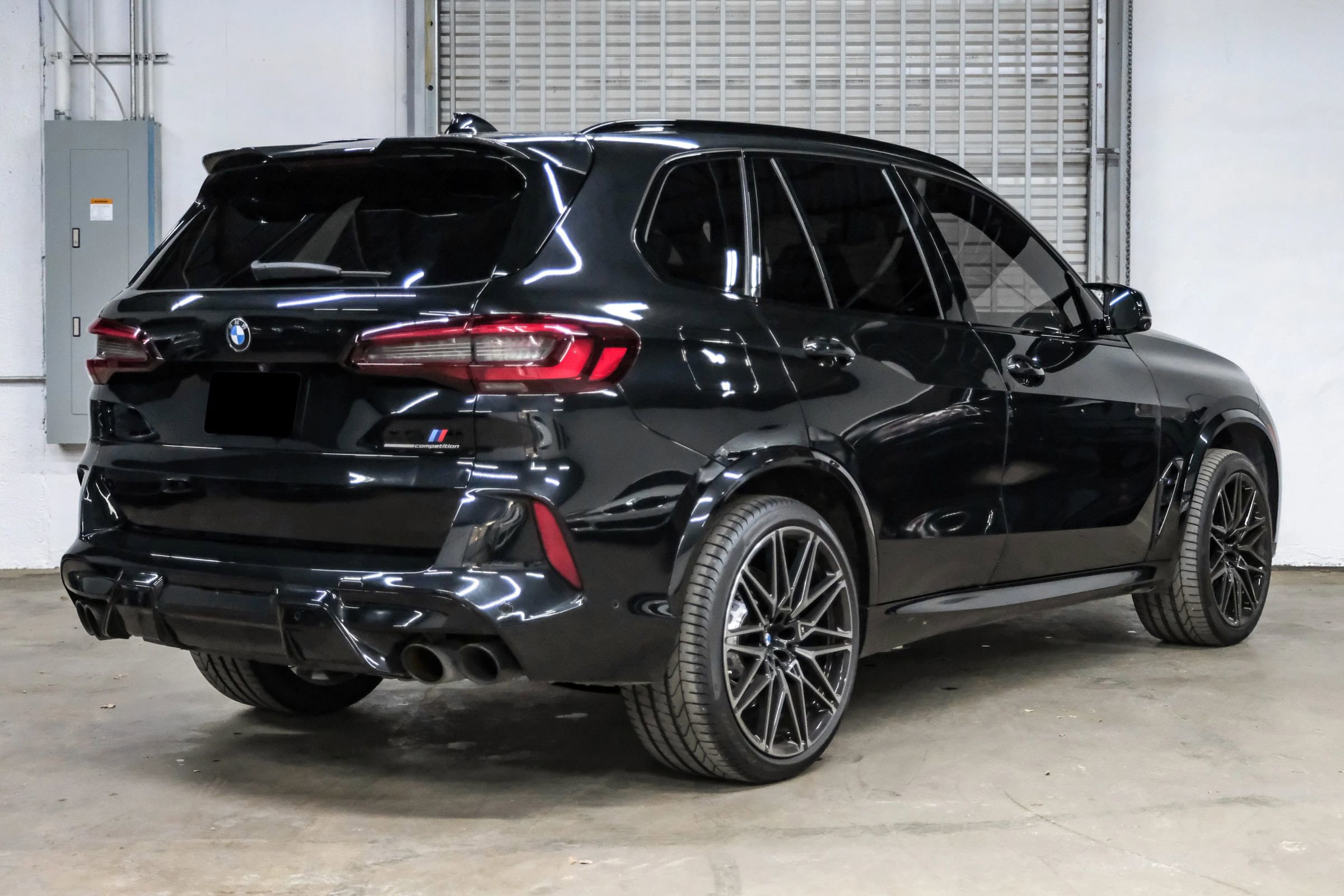 Used 2020 BMW X5 M Competition w/ Executive Package image 11