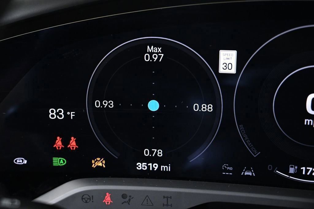 Used 2024 Porsche Taycan 4S image 14