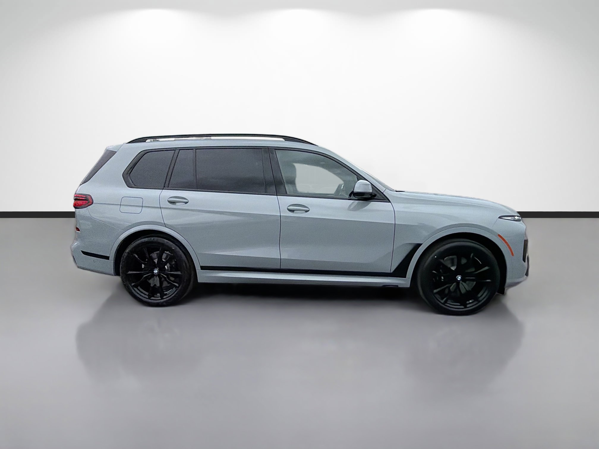 New 2026 BMW X7 xDrive40i w/ M Sport Package image 2